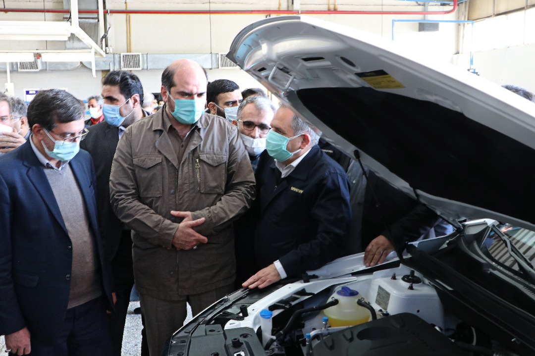 استاندار تهران در بازدید از بهمن موتور :گروه بهمن از گروه های پیشتاز عرصه خودروسازی است